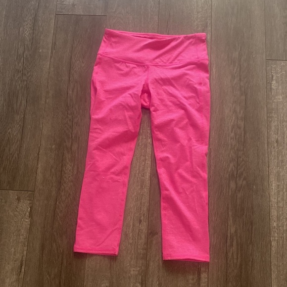 Athleta Quest Chaturanga Capri Pink x- Small 138356 - Picture 2 of 5